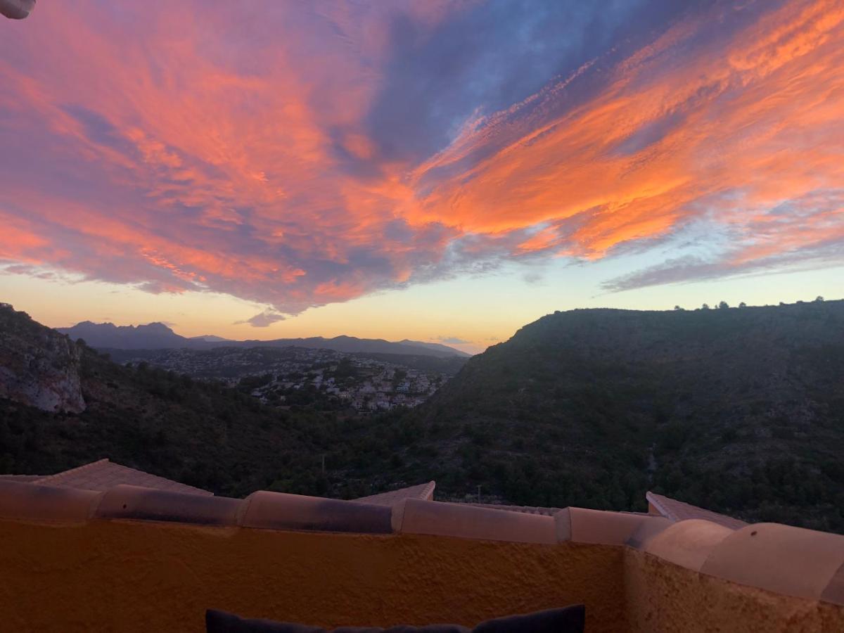 Tranquility, Sun, Breathtaking Views & 7 Minutes Drive To Sea Benitachell Exterior foto
